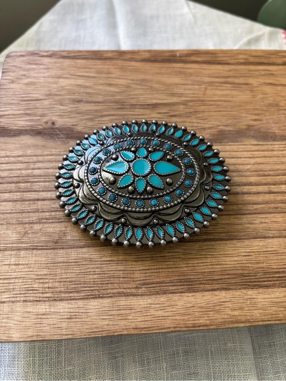 Turquoise Accent Oval Western-Style Belt Buckle